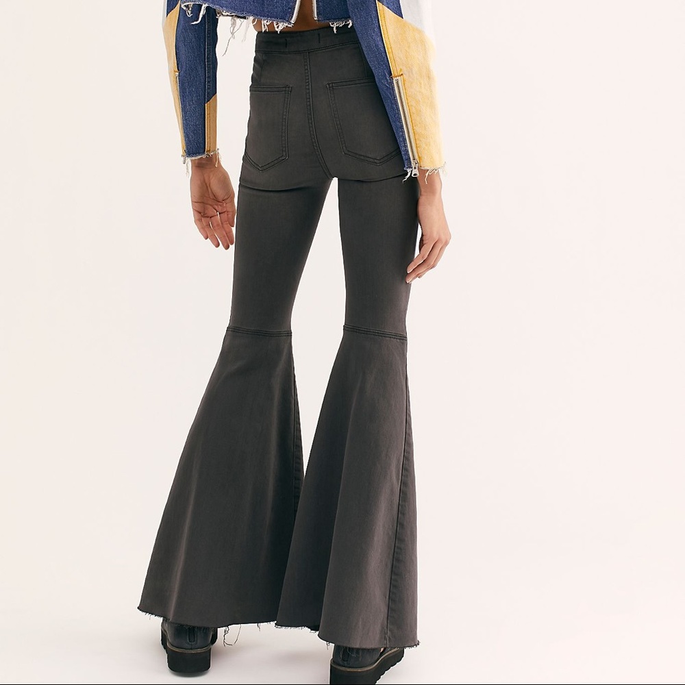 FREE PEOPLE Just Float On Flare JEANS